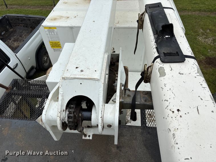 image for item EW1542 2013 Freightliner Business Class M2 forestry bucket truck