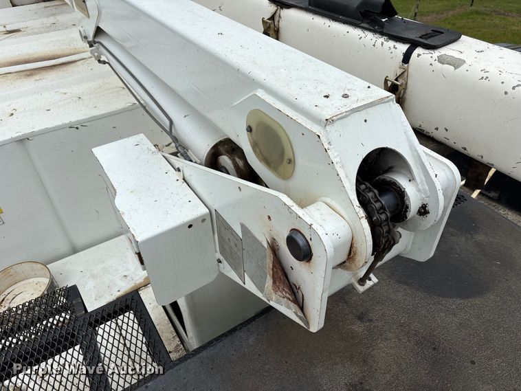 image for item EW1542 2013 Freightliner Business Class M2 forestry bucket truck