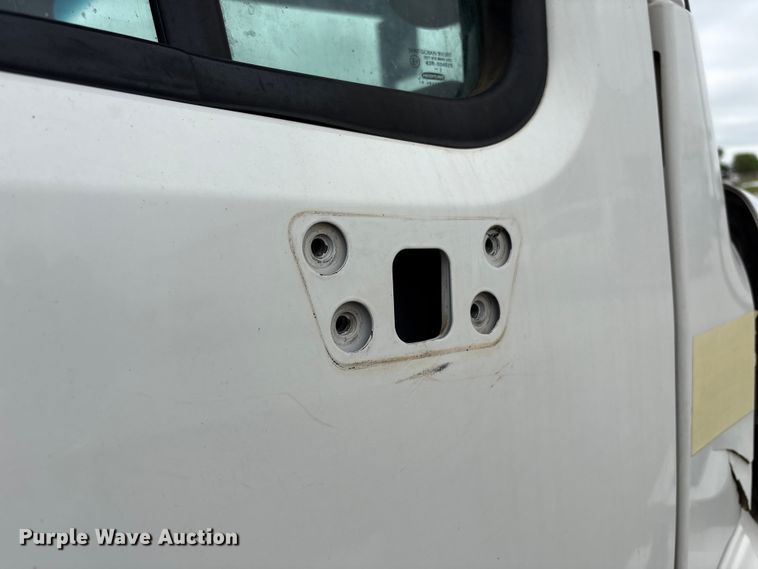 image for item EW1542 2013 Freightliner Business Class M2 forestry bucket truck