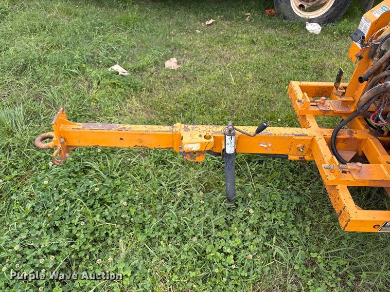 image for item EW1544 2015 Bandit Industries 990 wood chipper