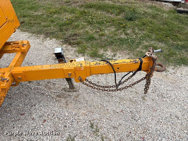 image for item EW1545 2015 Bandit Industries 990 wood chipper