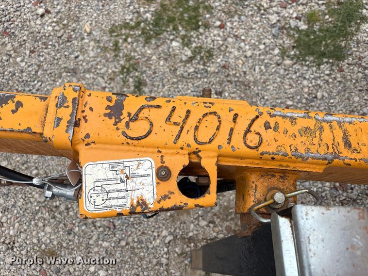 image for item EW1545 2015 Bandit Industries 990 wood chipper