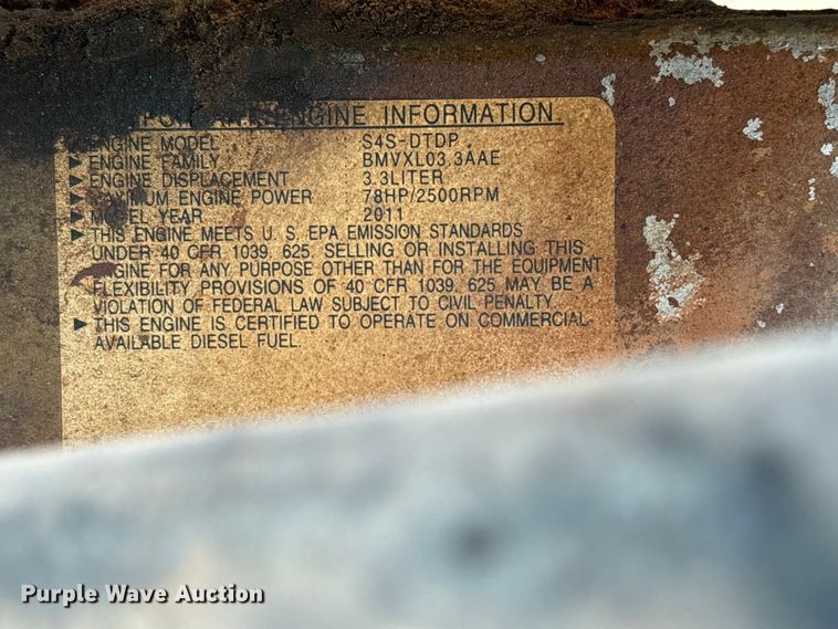 image for item EW1545 2015 Bandit Industries 990 wood chipper