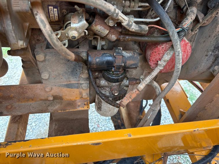 image for item EW1545 2015 Bandit Industries 990 wood chipper