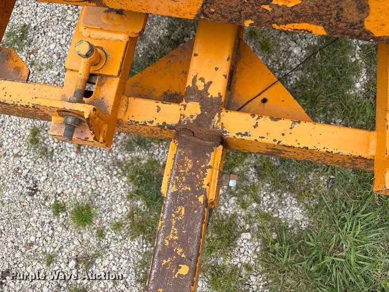 image for item EW1546 2014 Bandit Industries 990 wood chipper