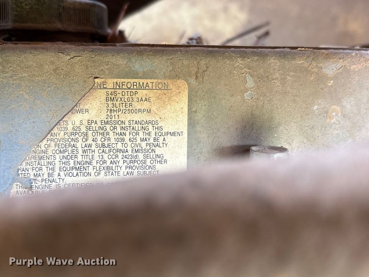 image for item EW1546 2014 Bandit Industries 990 wood chipper