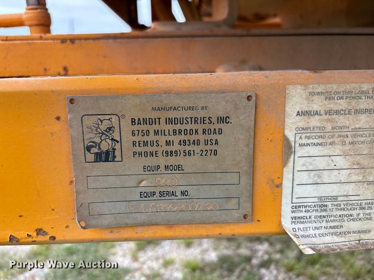 image for item EW1546 2014 Bandit Industries 990 wood chipper