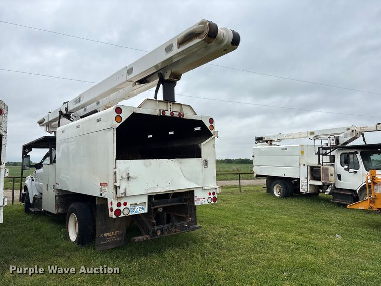 image for item EW1547 2019 Ford F750 Super Duty forestry bucket truck