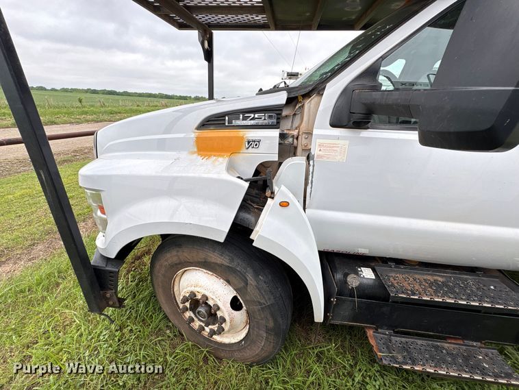 image for item EW1547 2019 Ford F750 Super Duty forestry bucket truck