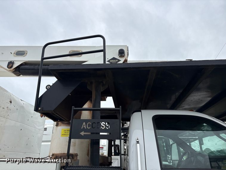 image for item EW1547 2019 Ford F750 Super Duty forestry bucket truck