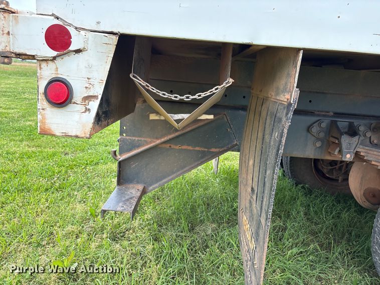 image for item EW1547 2019 Ford F750 Super Duty forestry bucket truck