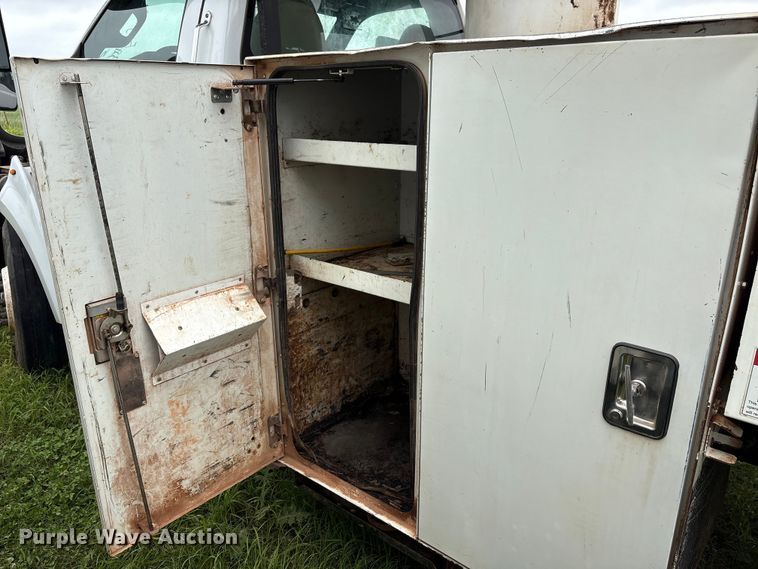 image for item EW1547 2019 Ford F750 Super Duty forestry bucket truck
