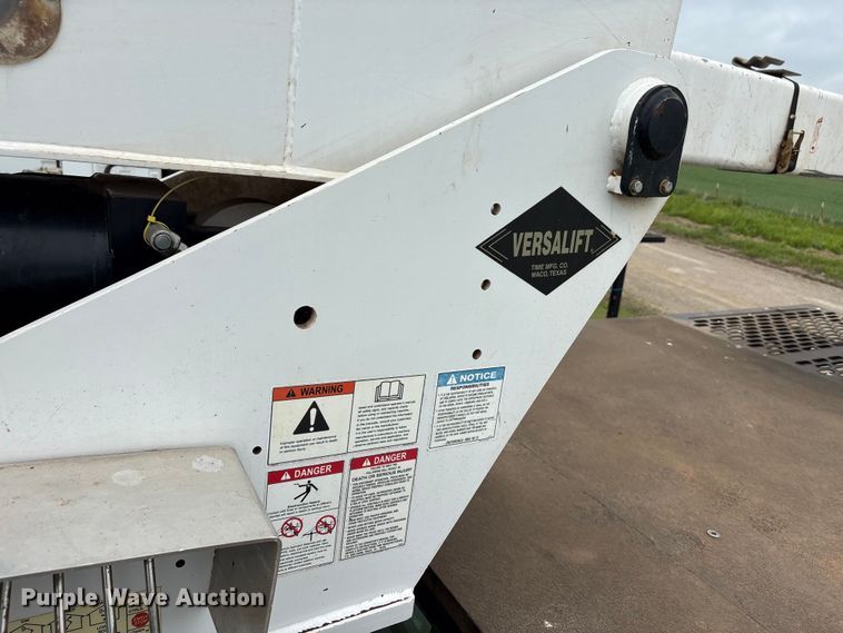 image for item EW1547 2019 Ford F750 Super Duty forestry bucket truck