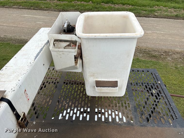 image for item EW1547 2019 Ford F750 Super Duty forestry bucket truck
