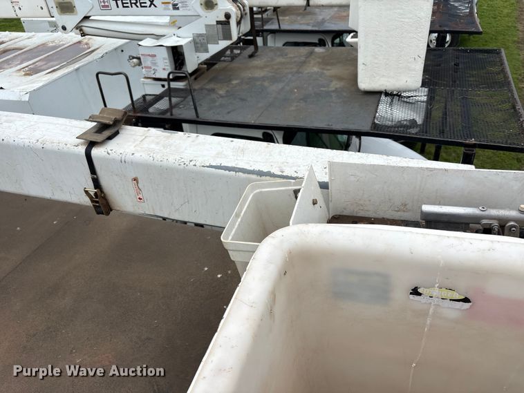 image for item EW1547 2019 Ford F750 Super Duty forestry bucket truck