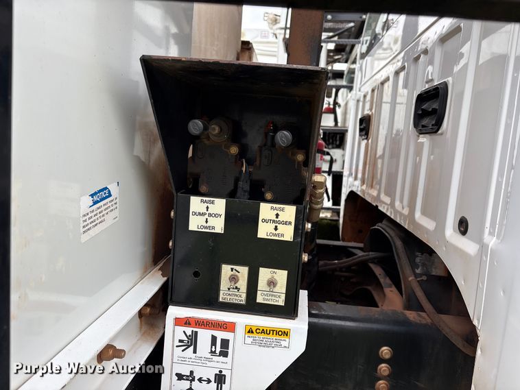 image for item EW1547 2019 Ford F750 Super Duty forestry bucket truck