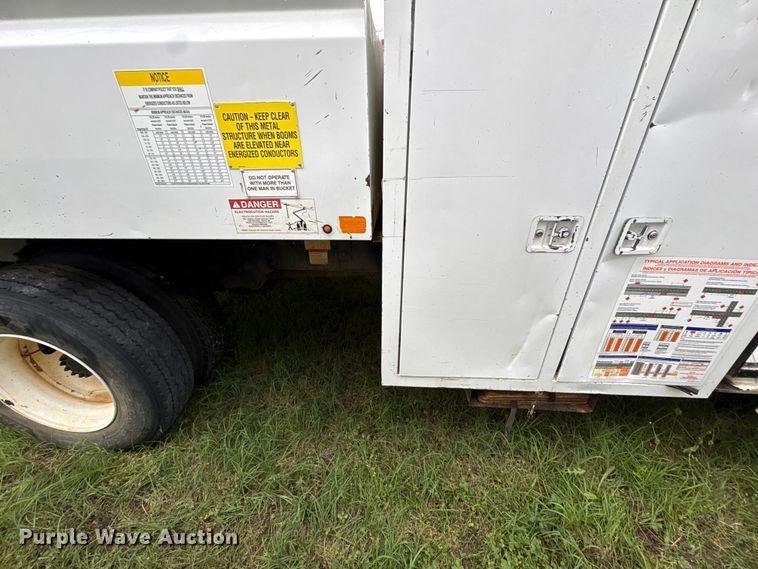 image for item EW1548 2011 Freightliner Business Class M2 forestry bucket truck