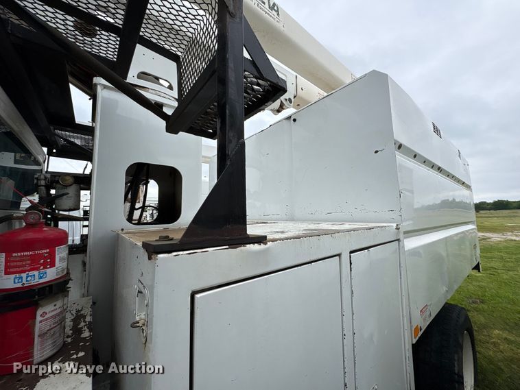 image for item EW1548 2011 Freightliner Business Class M2 forestry bucket truck