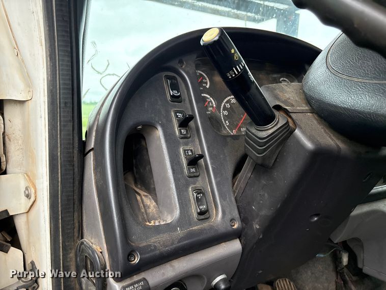 image for item EW1548 2011 Freightliner Business Class M2 forestry bucket truck