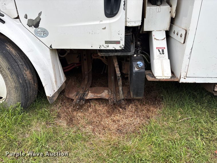 image for item EW1549 2011 Freightliner Business Class M2 forestry bucket truck