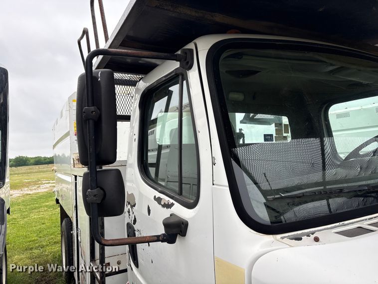 image for item EW1549 2011 Freightliner Business Class M2 forestry bucket truck