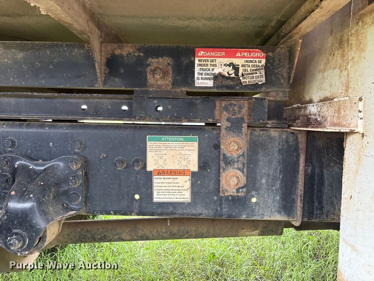 image for item EW1549 2011 Freightliner Business Class M2 forestry bucket truck