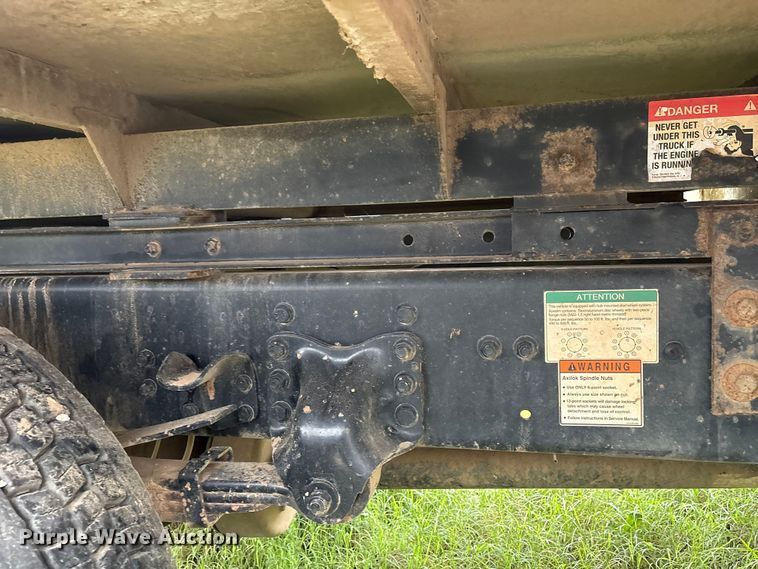 image for item EW1549 2011 Freightliner Business Class M2 forestry bucket truck