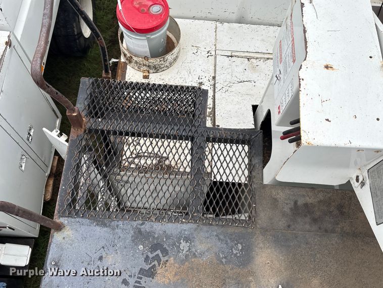 image for item EW1549 2011 Freightliner Business Class M2 forestry bucket truck
