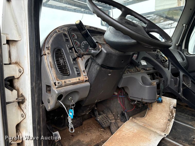 image for item EW1549 2011 Freightliner Business Class M2 forestry bucket truck