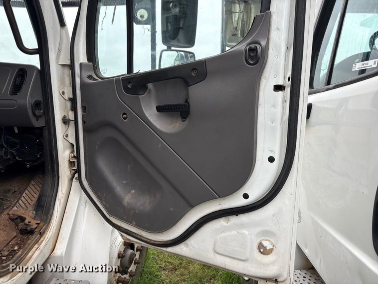 image for item EW1549 2011 Freightliner Business Class M2 forestry bucket truck