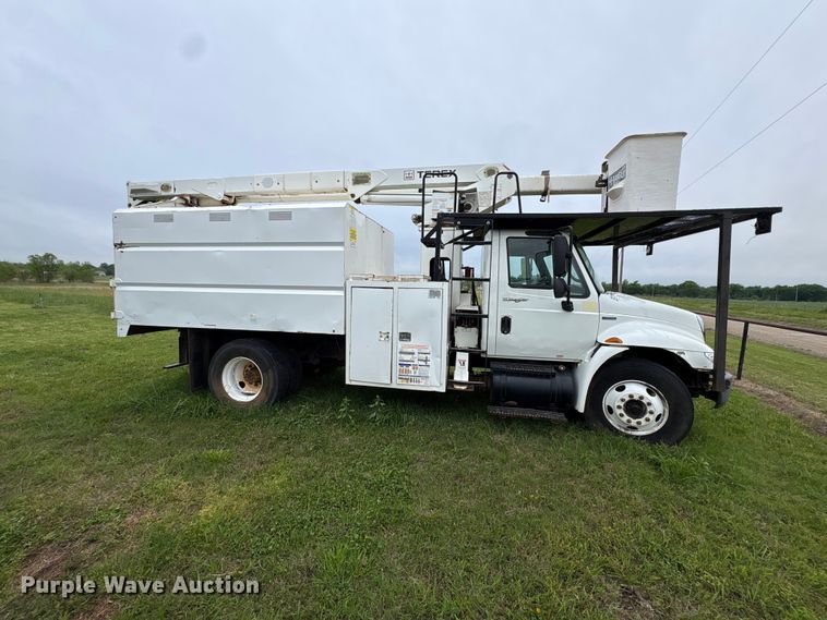 image for item EW1550 2009 International 4300 forestry bucket truck