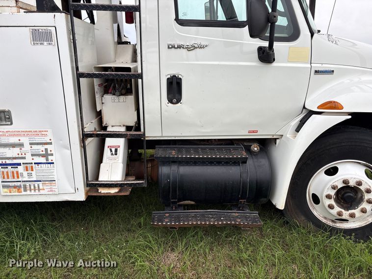 image for item EW1550 2009 International 4300 forestry bucket truck