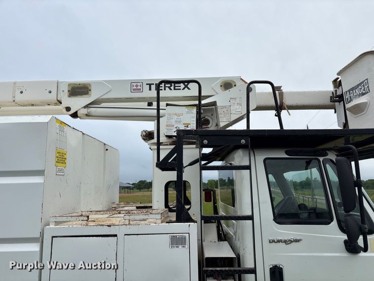 image for item EW1550 2009 International 4300 forestry bucket truck