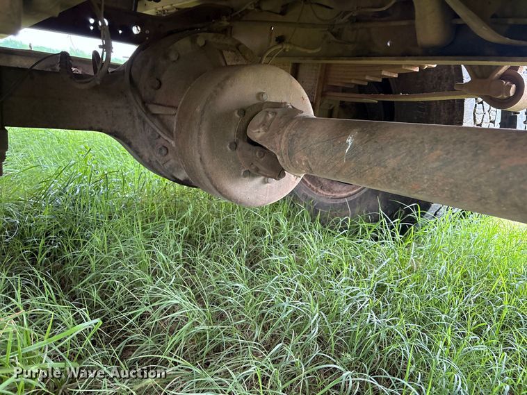 image for item EW1550 2009 International 4300 forestry bucket truck