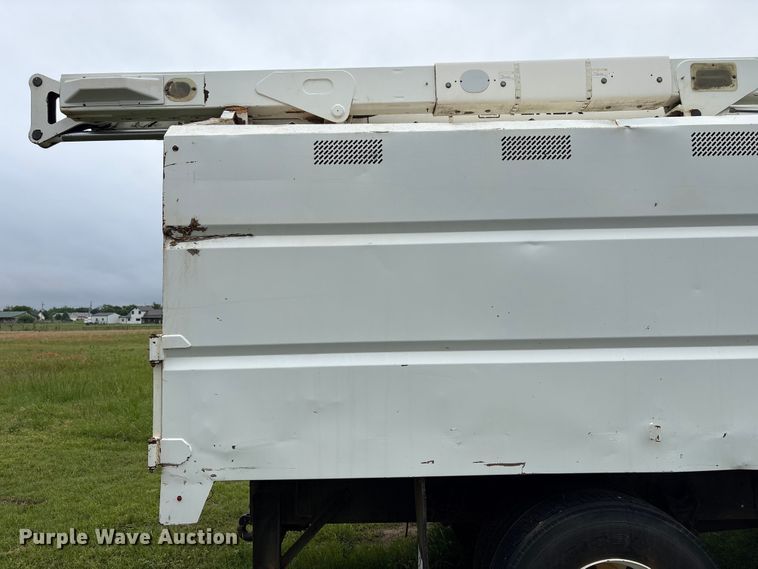 image for item EW1550 2009 International 4300 forestry bucket truck