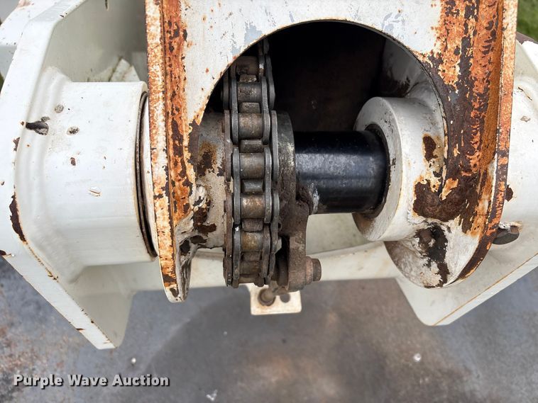 image for item EW1550 2009 International 4300 forestry bucket truck