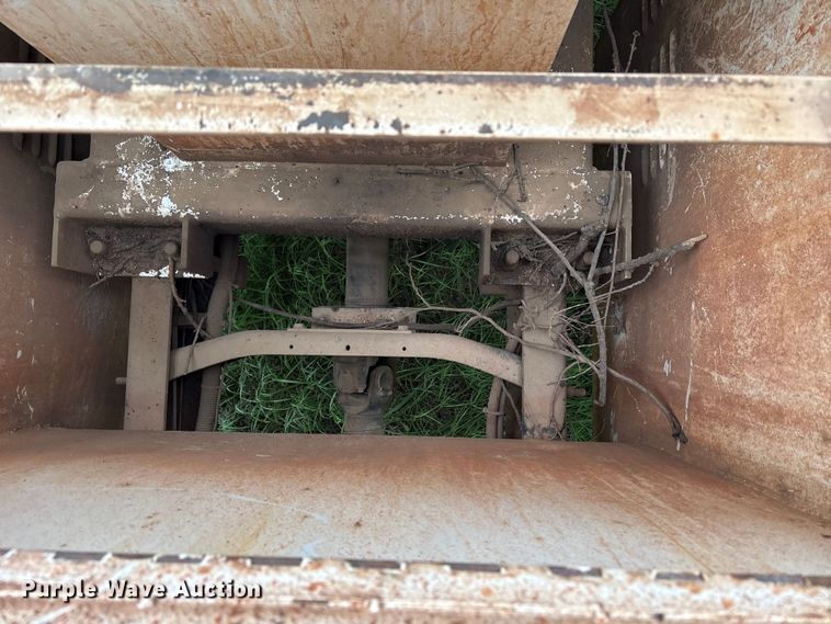 image for item EW1550 2009 International 4300 forestry bucket truck