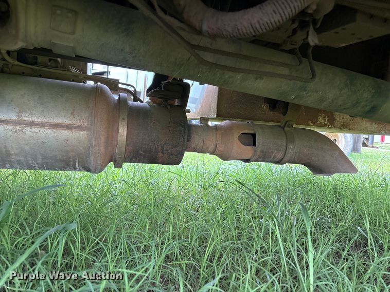 image for item EW1550 2009 International 4300 forestry bucket truck
