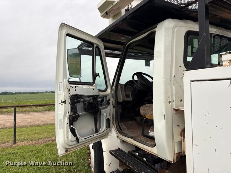 image for item EW1550 2009 International 4300 forestry bucket truck