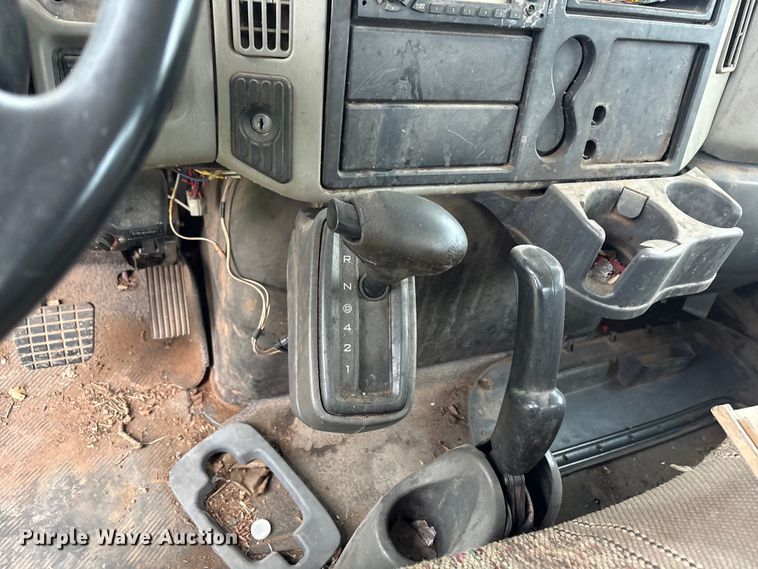 image for item EW1550 2009 International 4300 forestry bucket truck