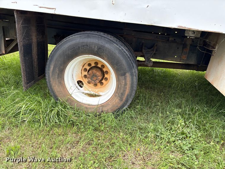 image for item EW1550 2009 International 4300 forestry bucket truck