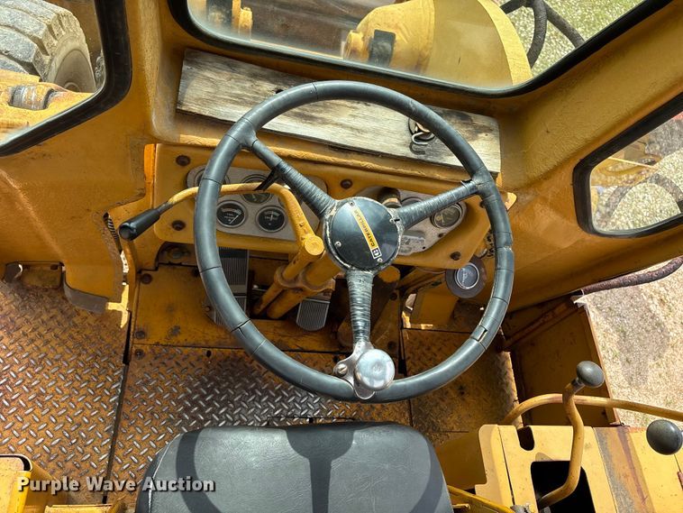 image for item EW1553 Caterpillar 922B wheel loader