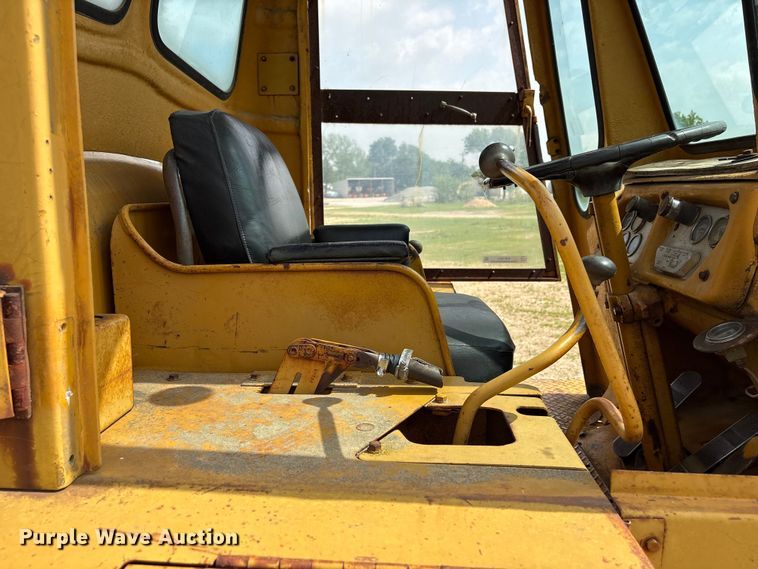 image for item EW1553 Caterpillar 922B wheel loader