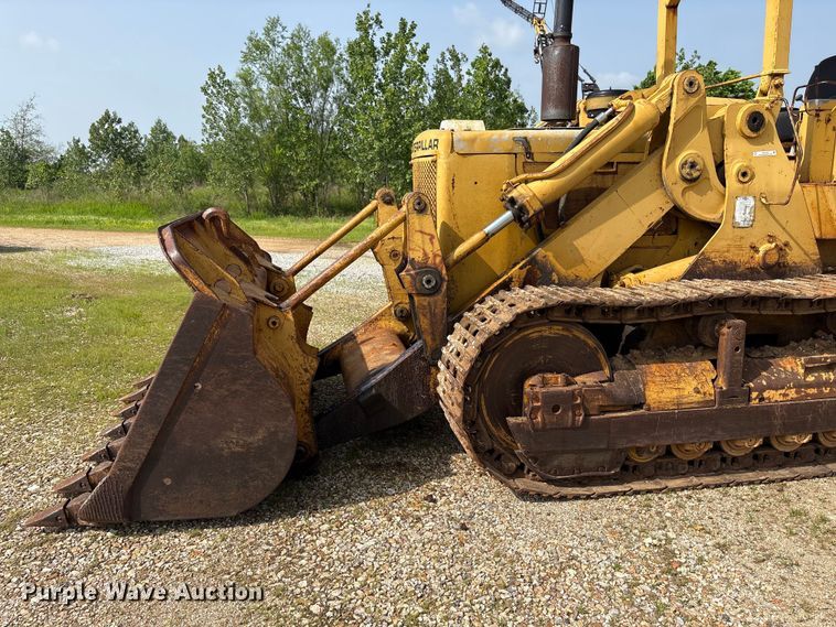 image for item EW1555 1971 Caterpillar 977K dozer