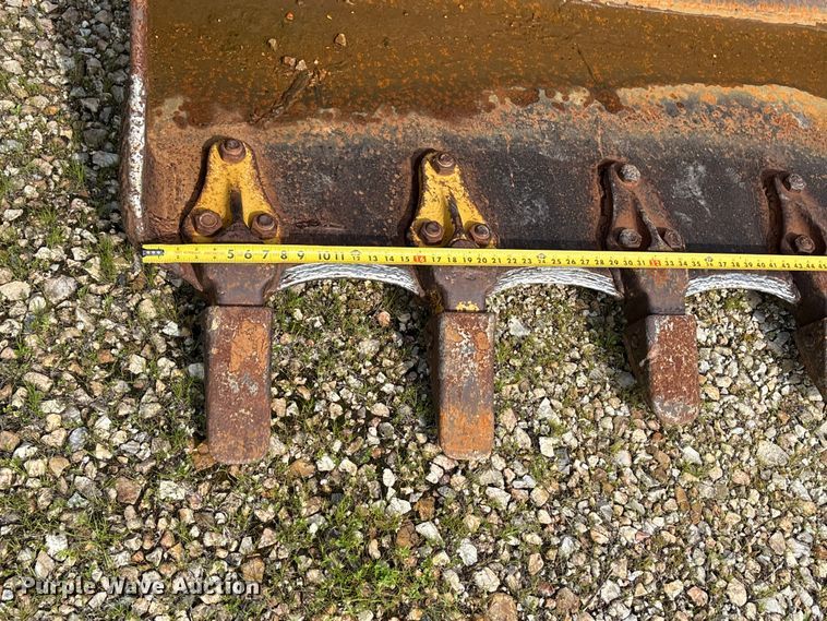image for item EW1555 1971 Caterpillar 977K dozer