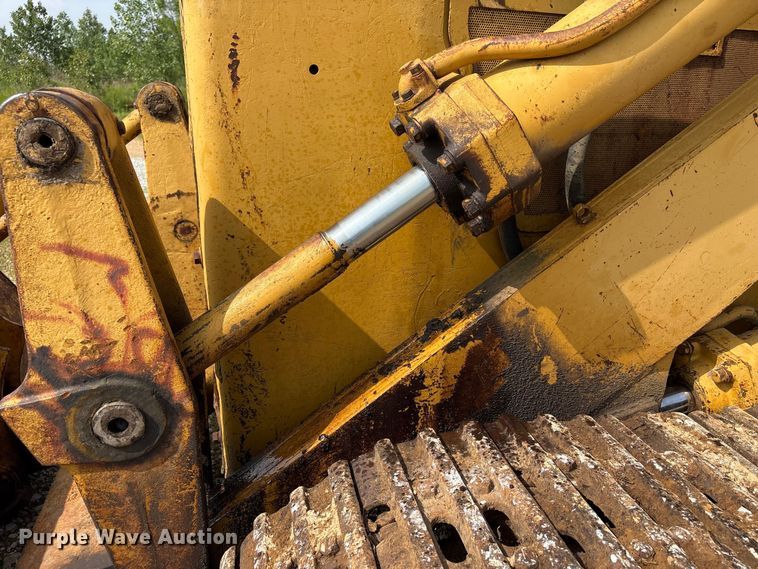 image for item EW1555 1971 Caterpillar 977K dozer