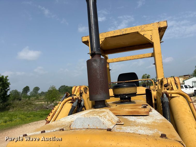 image for item EW1555 1971 Caterpillar 977K dozer