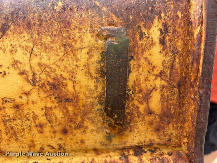 image for item EW1555 1971 Caterpillar 977K dozer