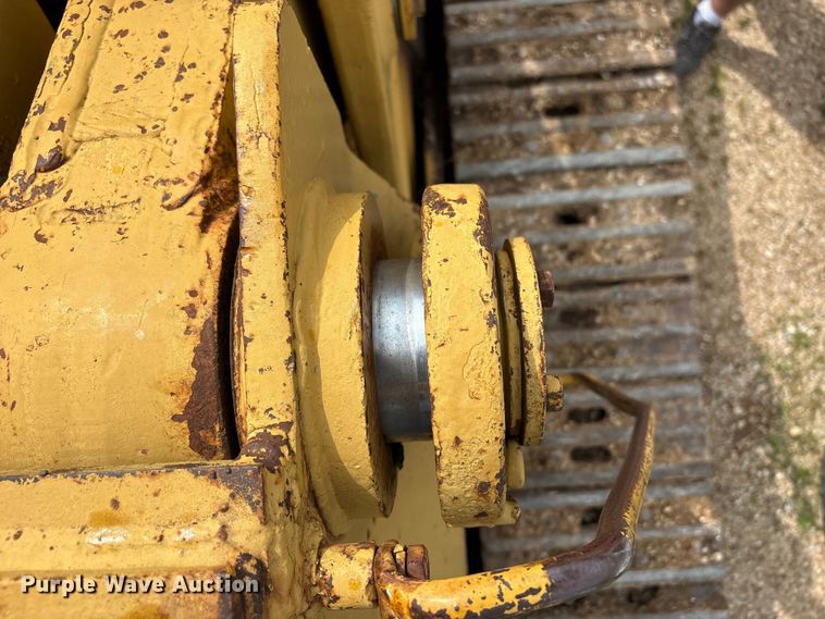 image for item EW1555 1971 Caterpillar 977K dozer