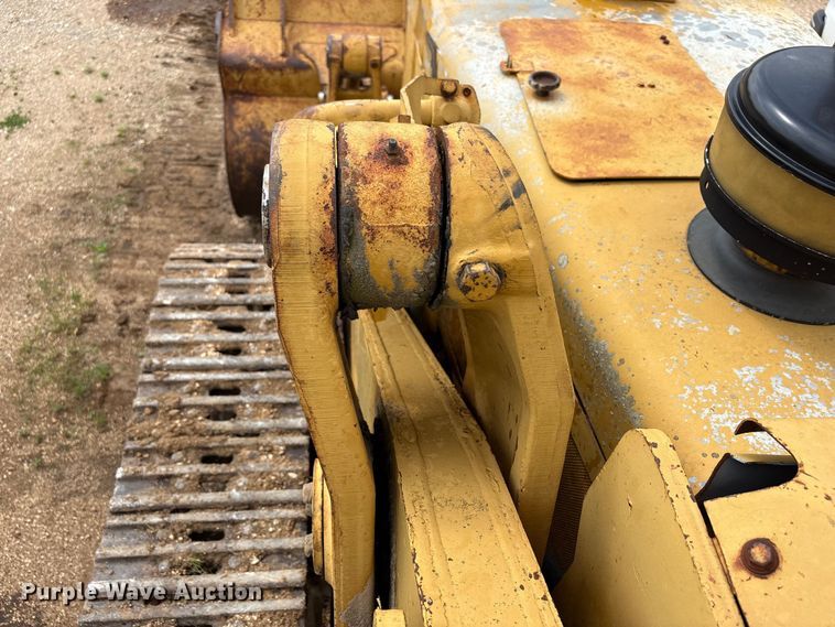 image for item EW1555 1971 Caterpillar 977K dozer